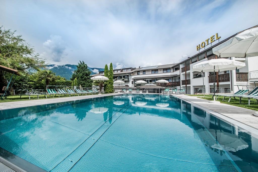 Hotel Foerstlerhof Postal / Burgstall Exteriér fotografie
